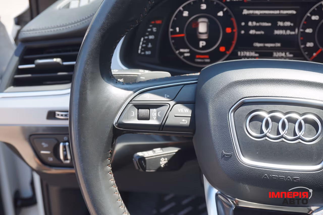 Audi Q7 - фото 49