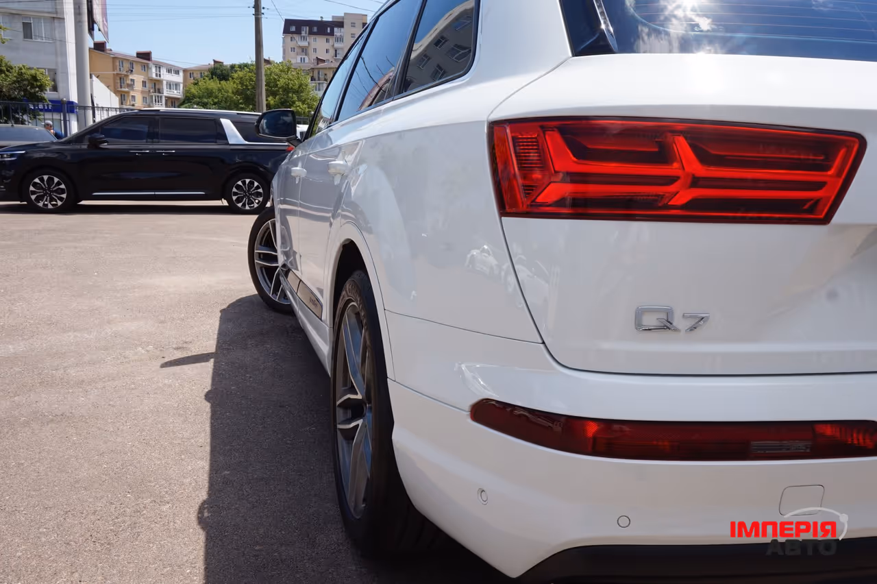 Audi Q7 - фото 81