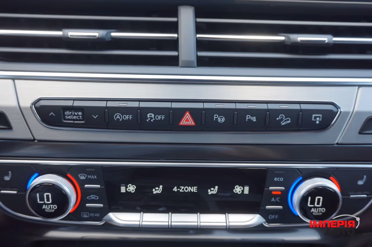 Audi Q7 - фото 71