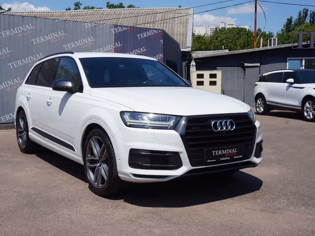 Audi Q7 - фото 4