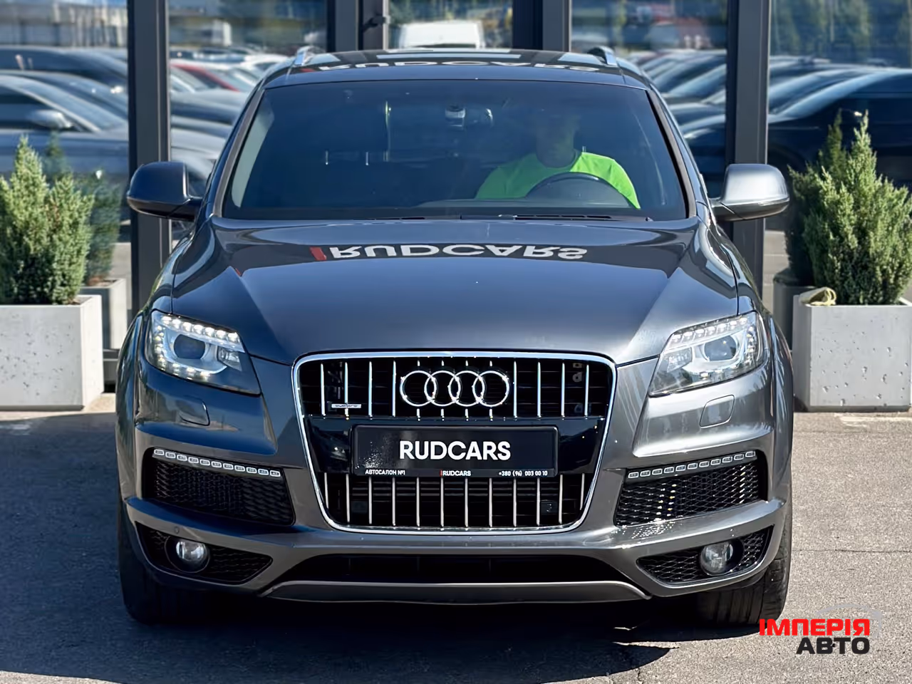 Audi Q7 - фото 2