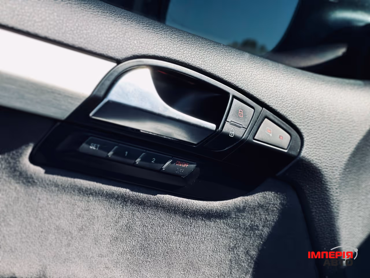 Audi Q7 - фото 20