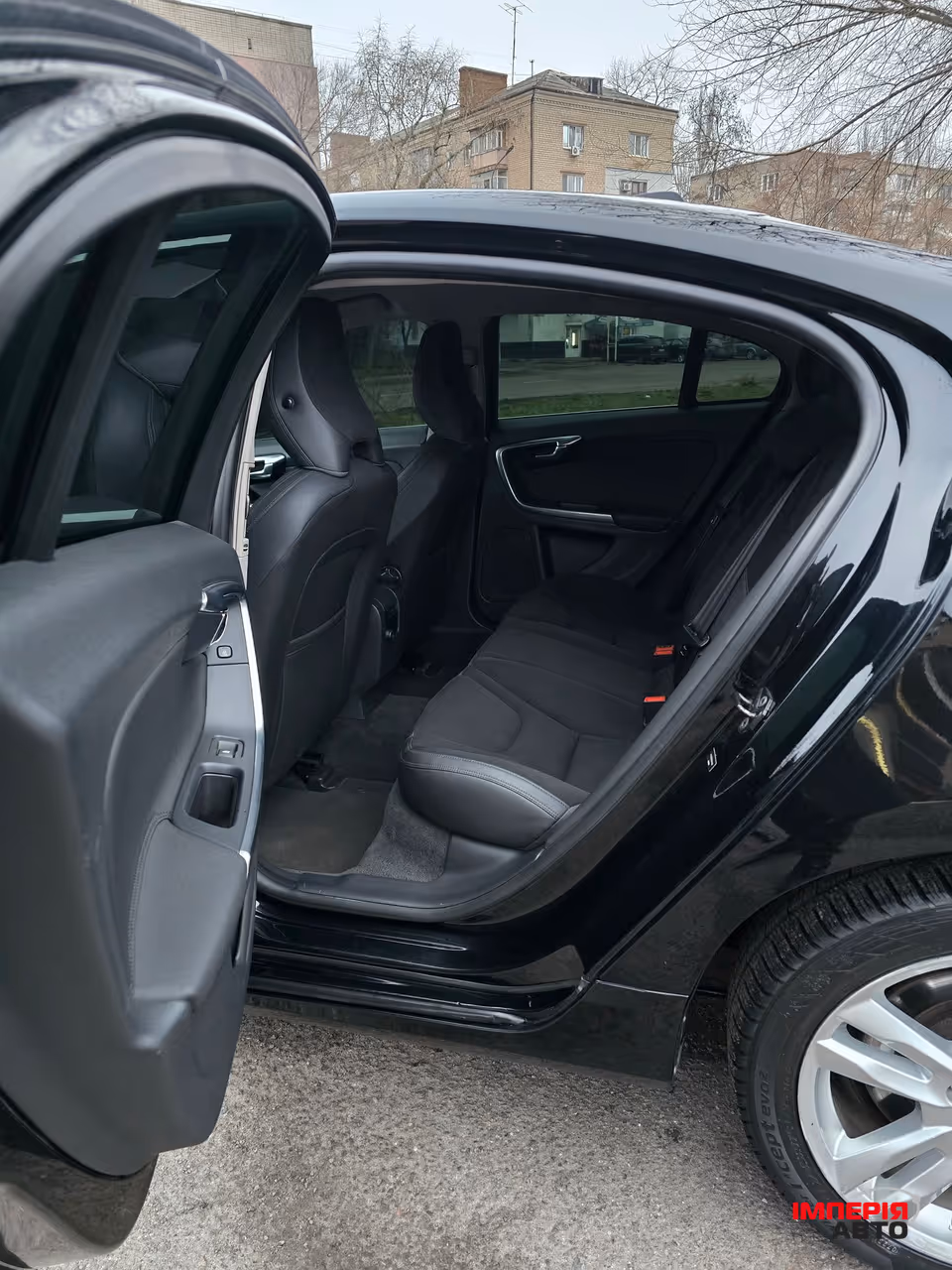 Volvo S60 - фото 10