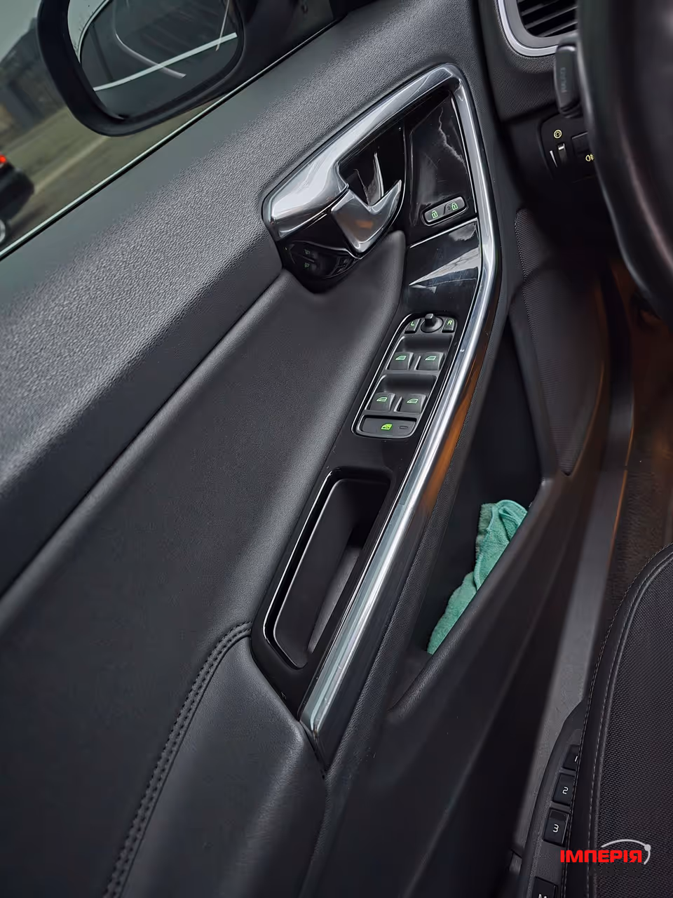 Volvo S60 - фото 18