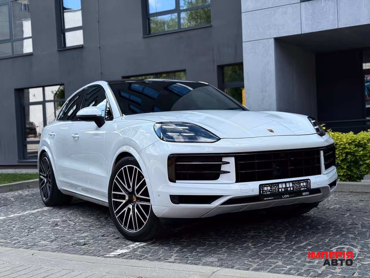 Porsche Cayenne - фото 8