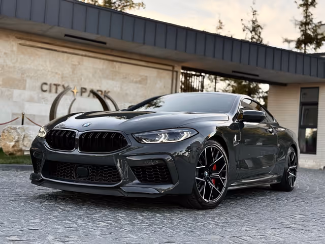 BMW M8 - фото 1