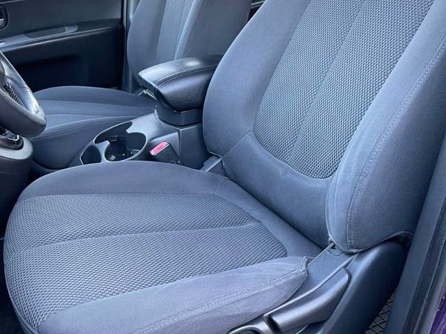 Kia Carens - фото 2