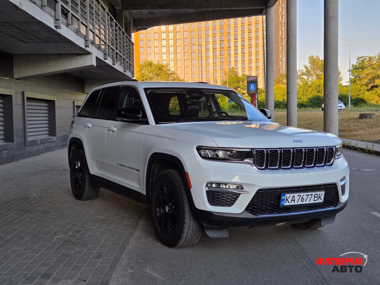 Jeep Grand Cherokee - фото 4
