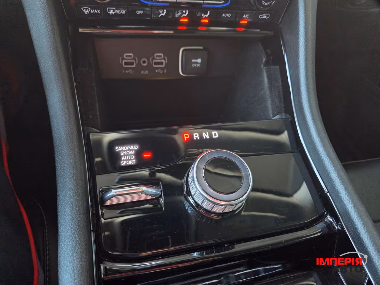 Jeep Grand Cherokee - фото 16