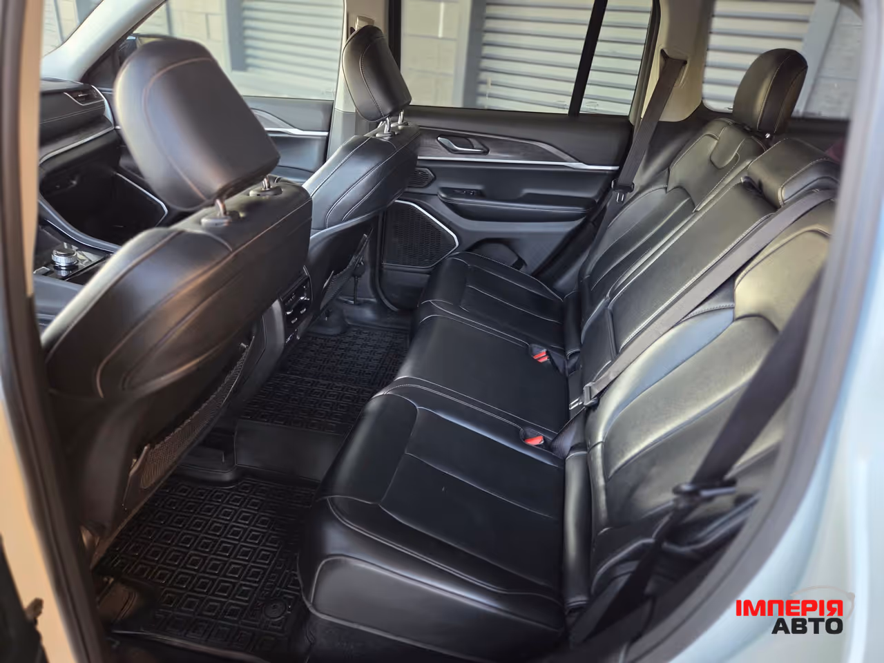 Jeep Grand Cherokee - фото 11