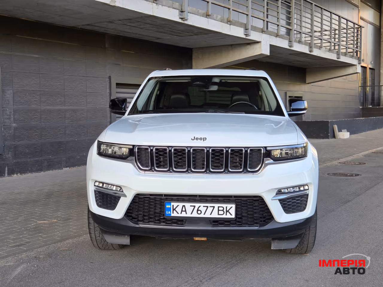 Jeep Grand Cherokee - фото 3