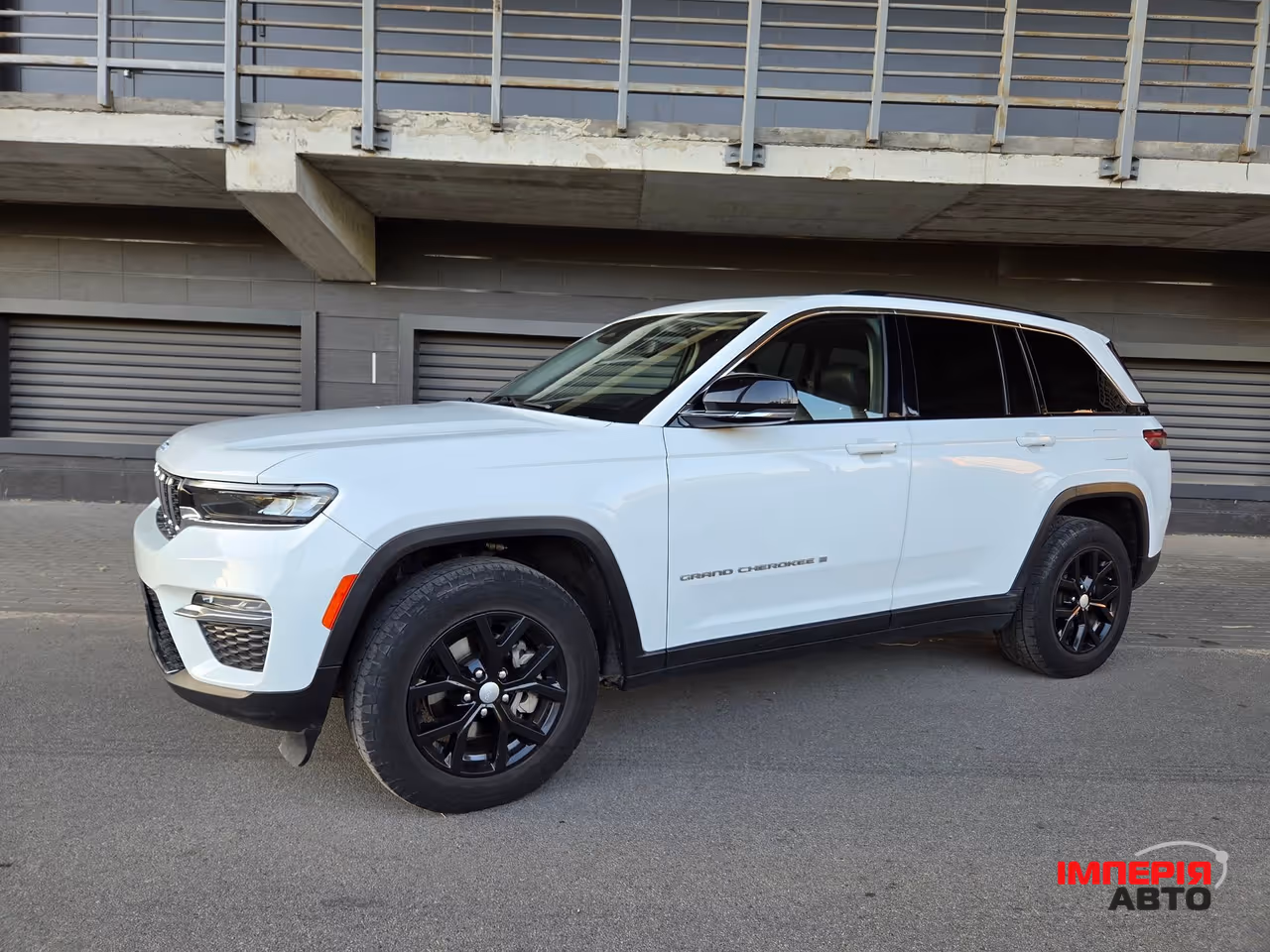 Jeep Grand Cherokee - фото 9
