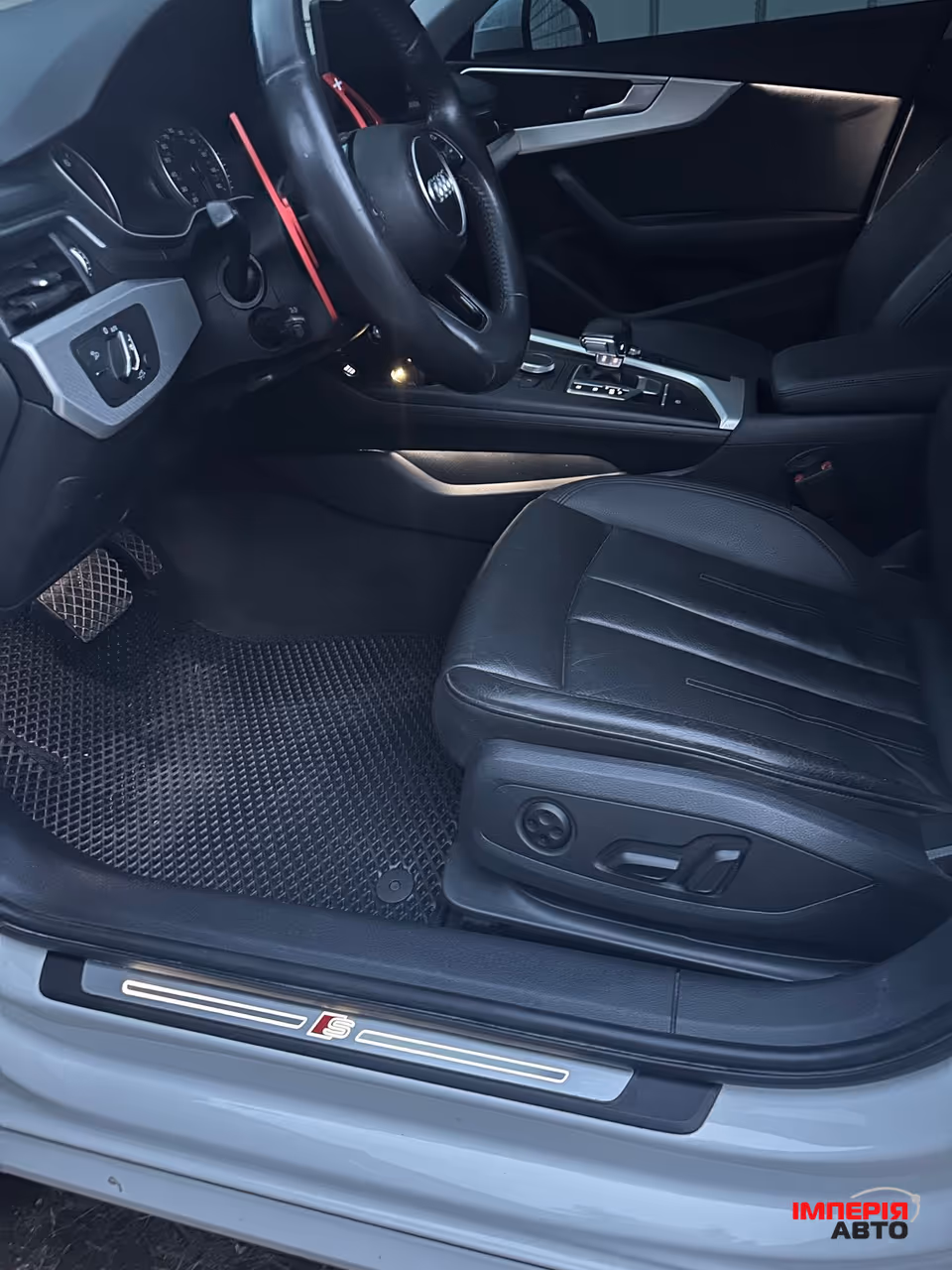 Audi A4 - фото 41