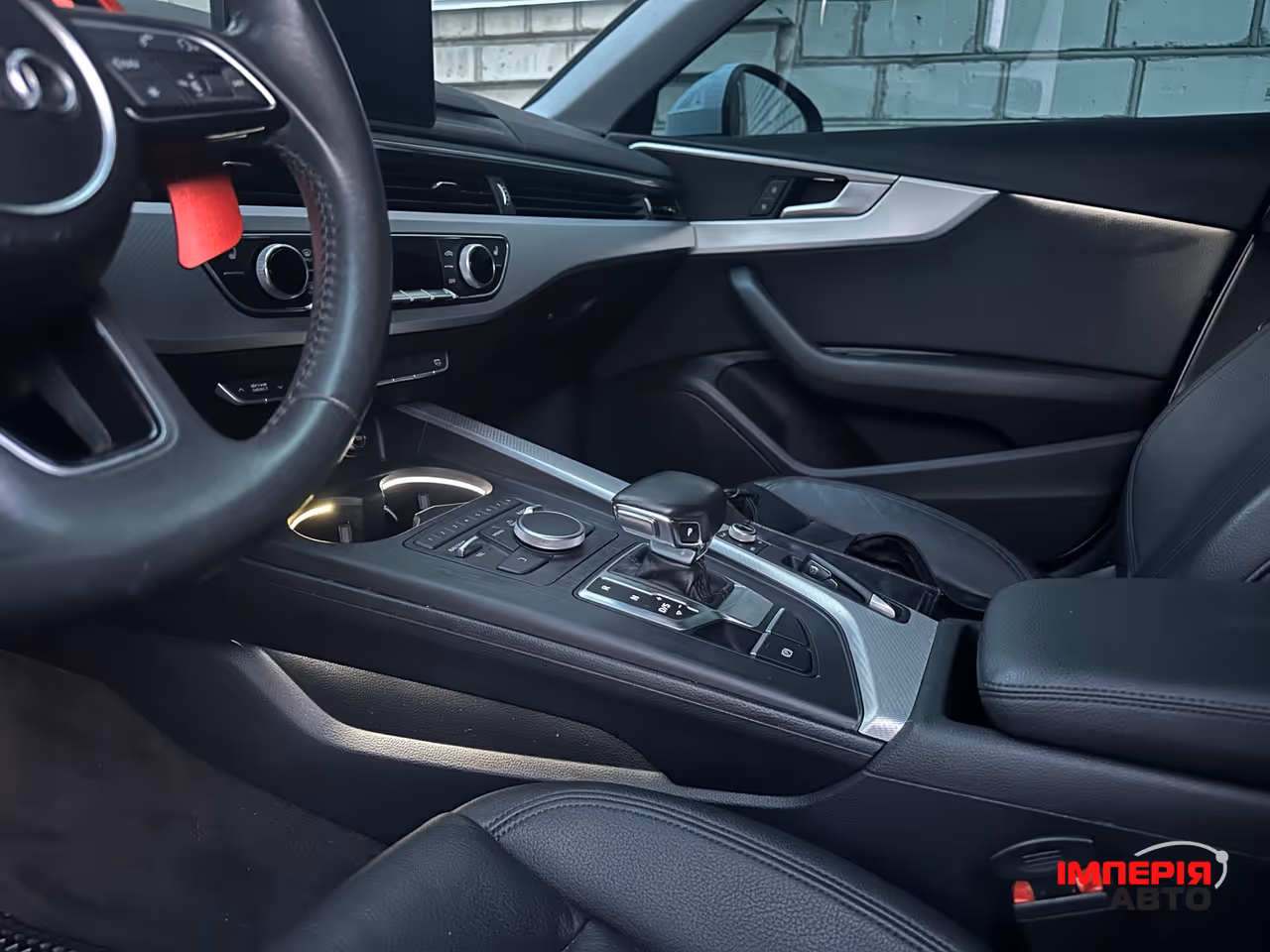 Audi A4 - фото 40