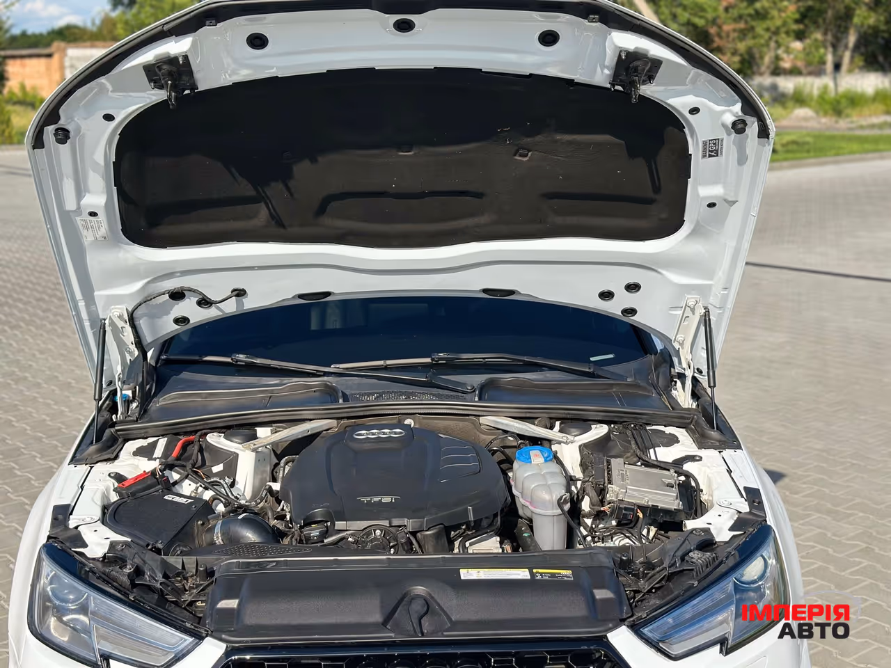 Audi A4 - фото 35