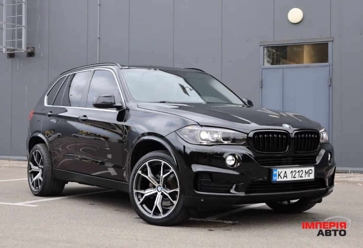 BMW X5 - фото 1
