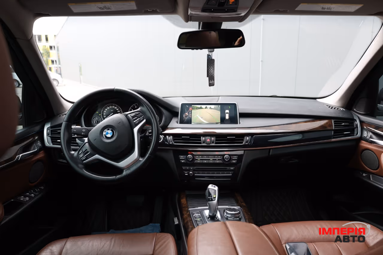 BMW X5 - фото 12