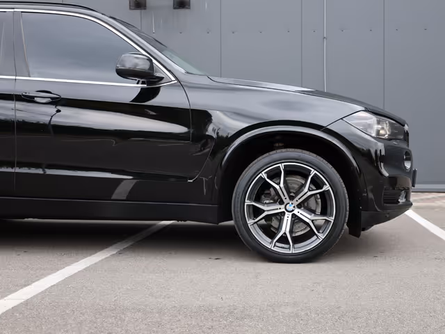 BMW X5 - фото 5