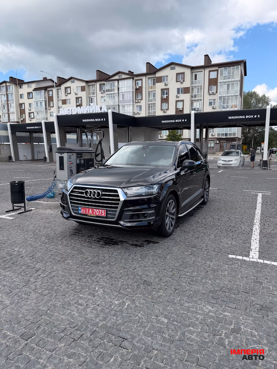 Audi Q7 - фото 2