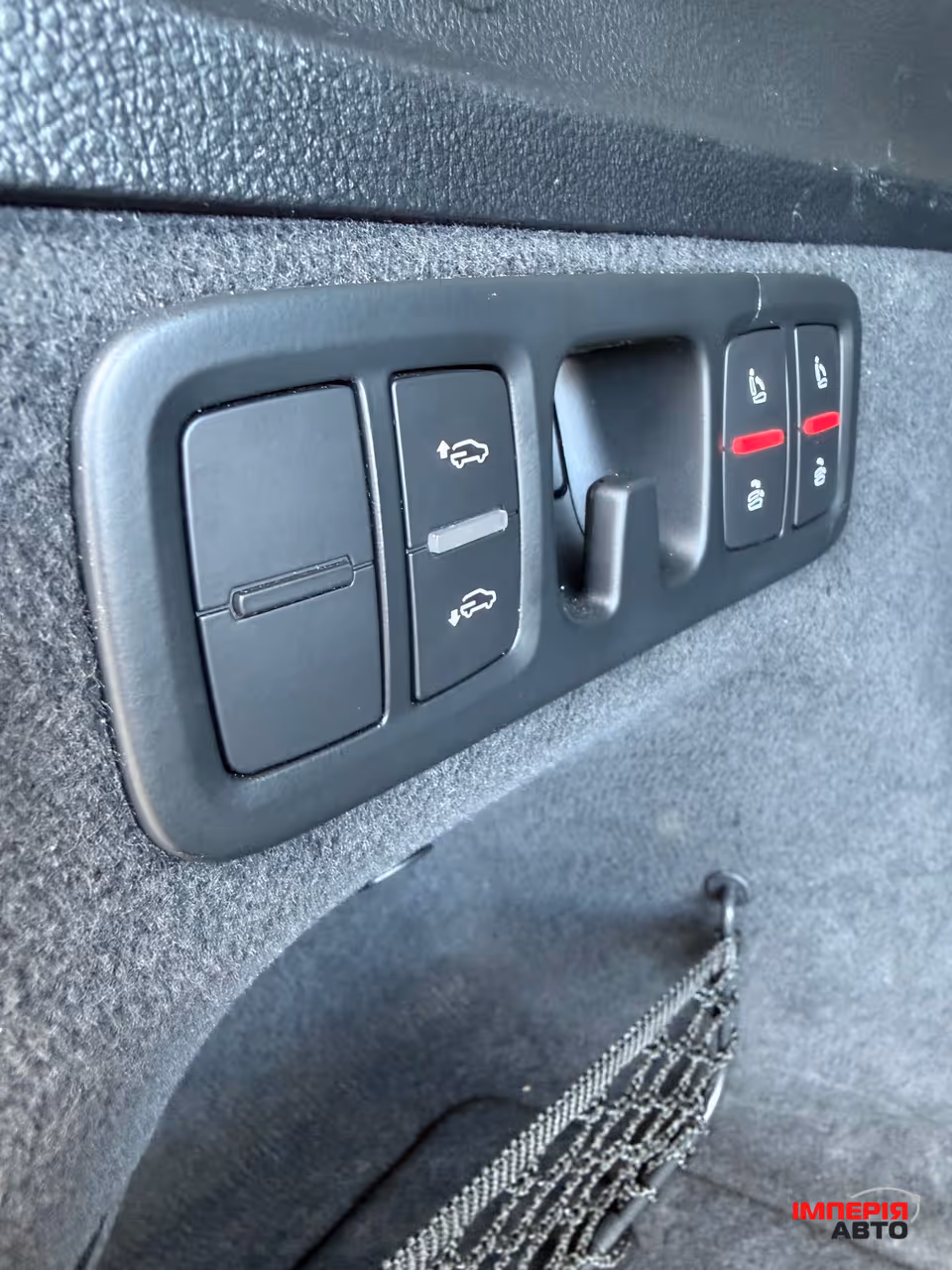 Audi Q7 - фото 20