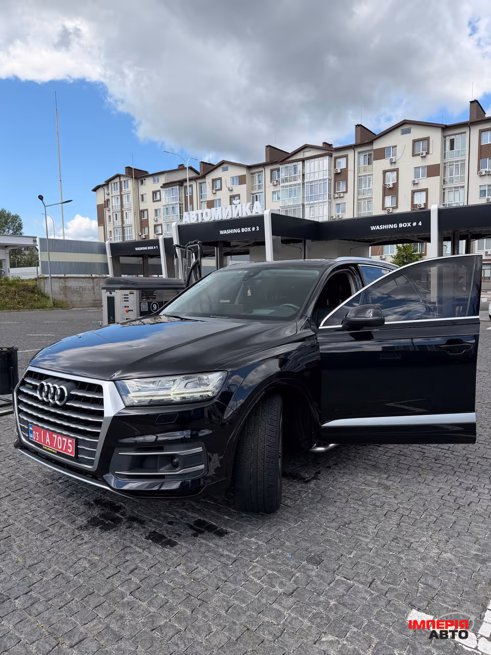 Audi Q7 - фото 17