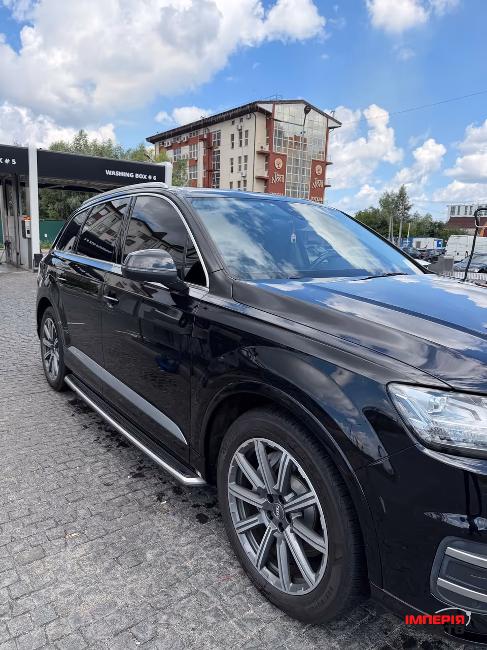 Audi Q7 - фото 7