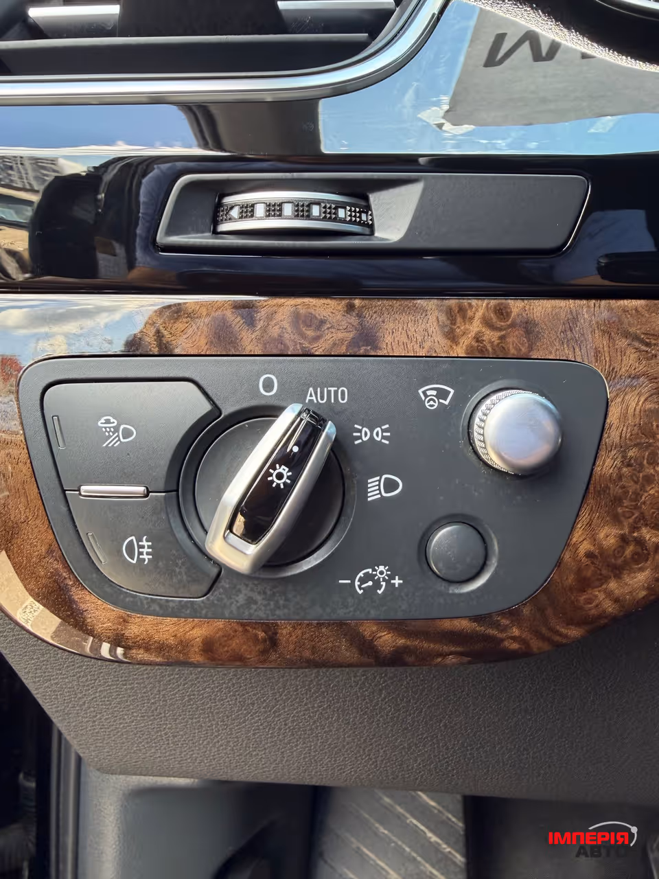 Audi Q7 - фото 30