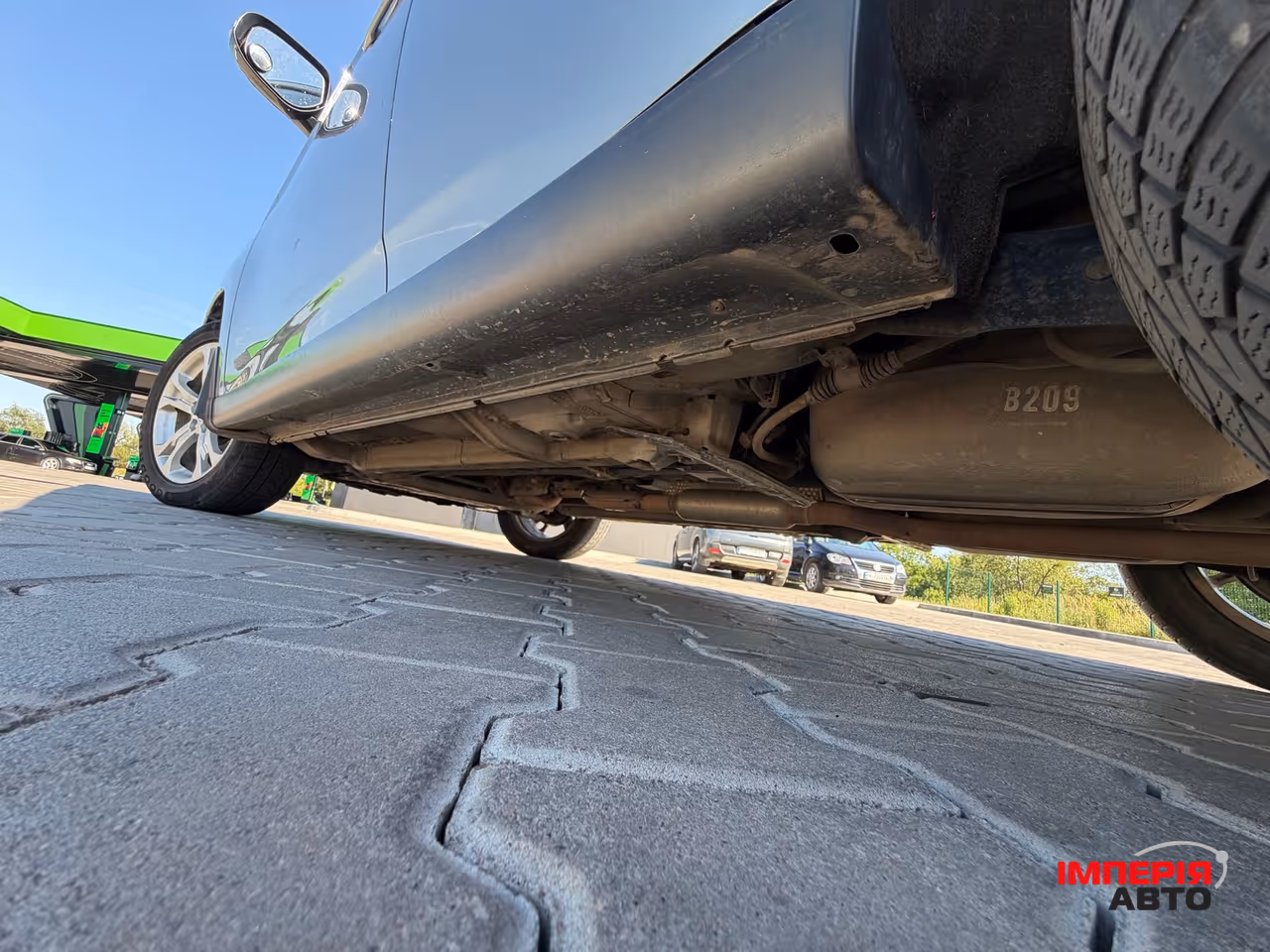Mitsubishi Outlander - фото 15