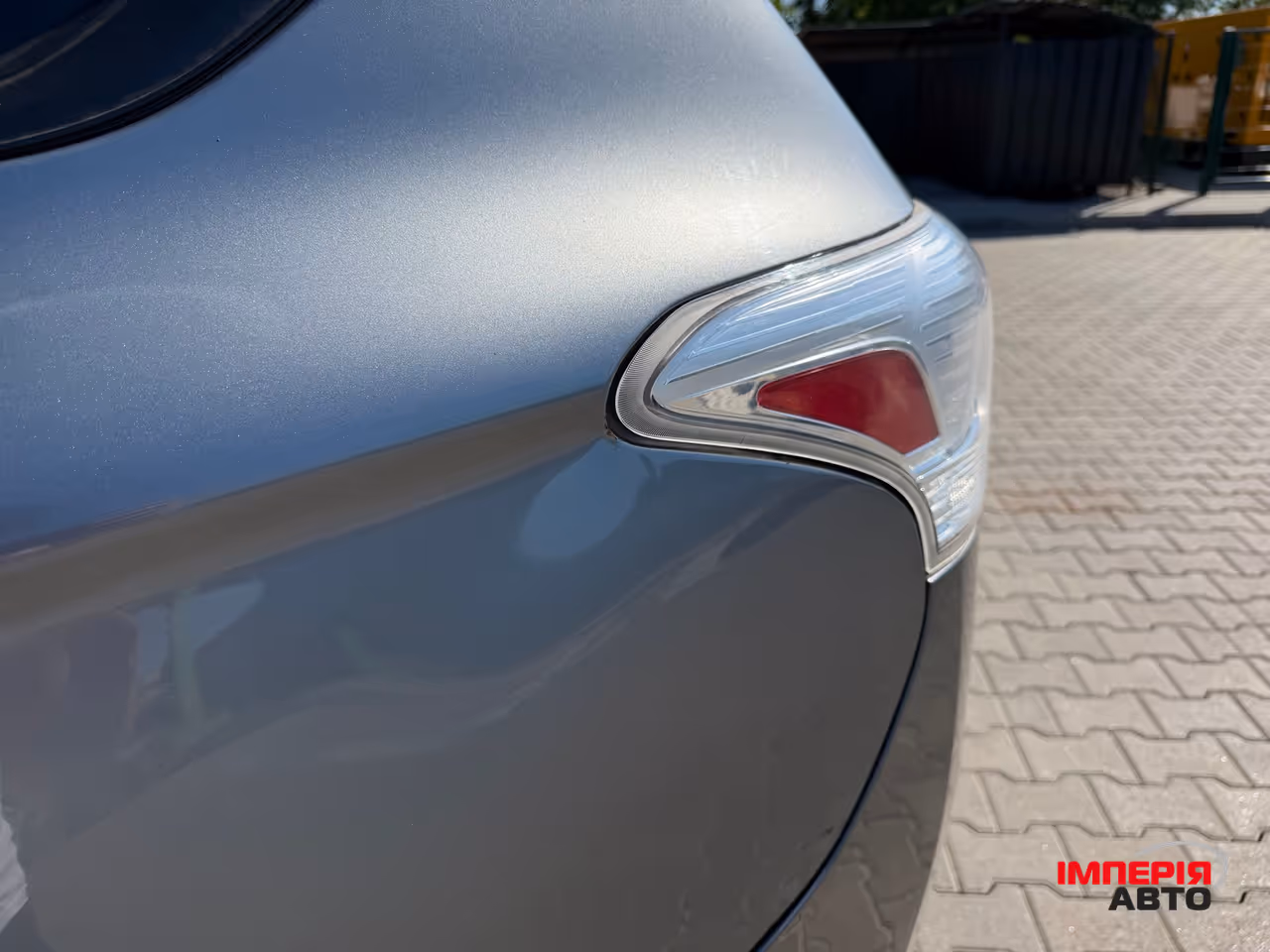 Mitsubishi Outlander - фото 11