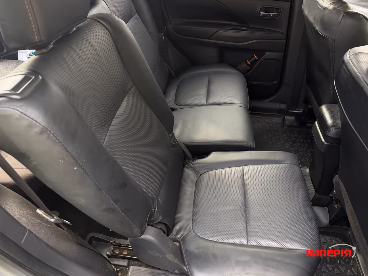 Mitsubishi Outlander - фото 23
