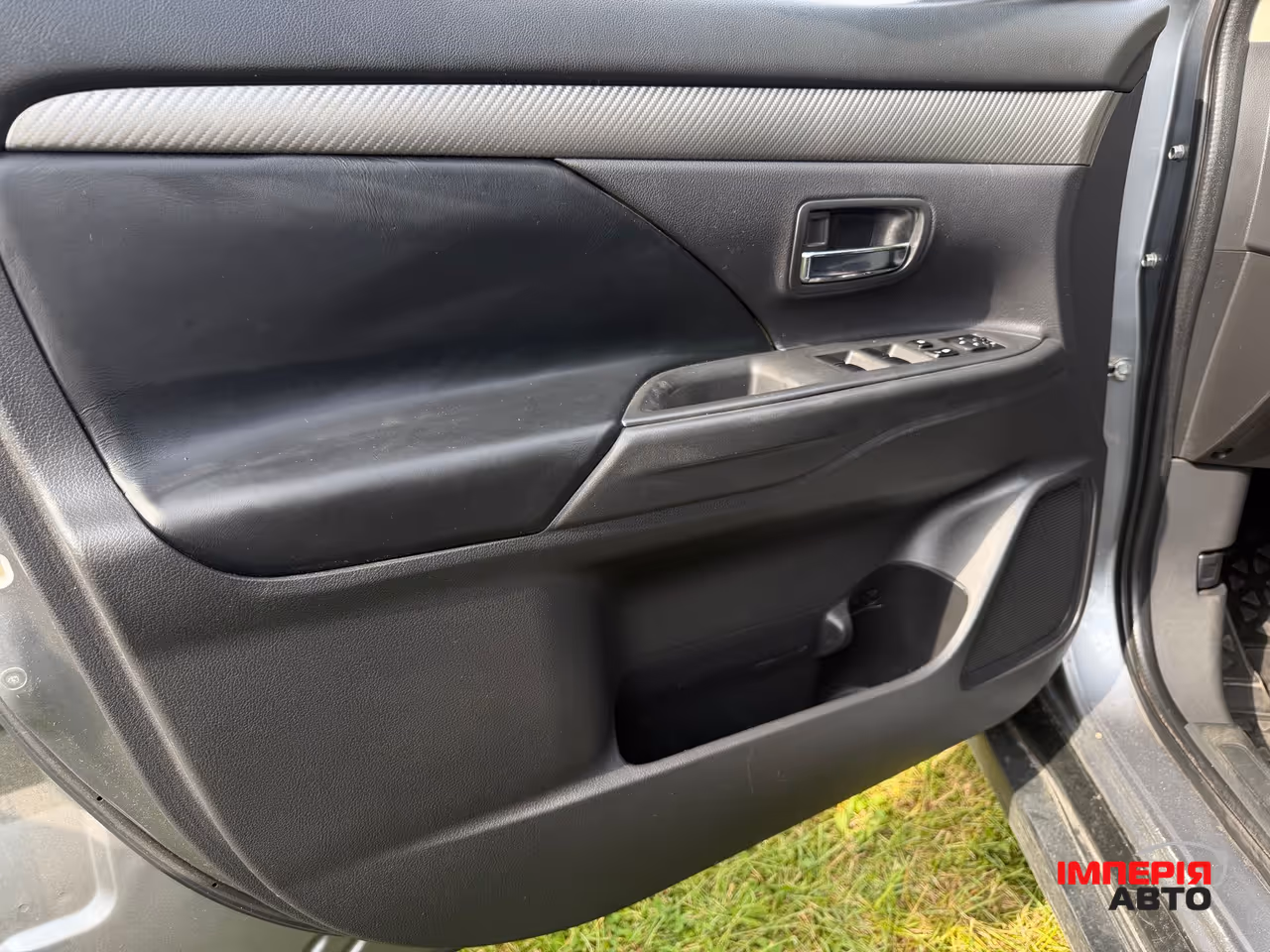 Mitsubishi Outlander - фото 30