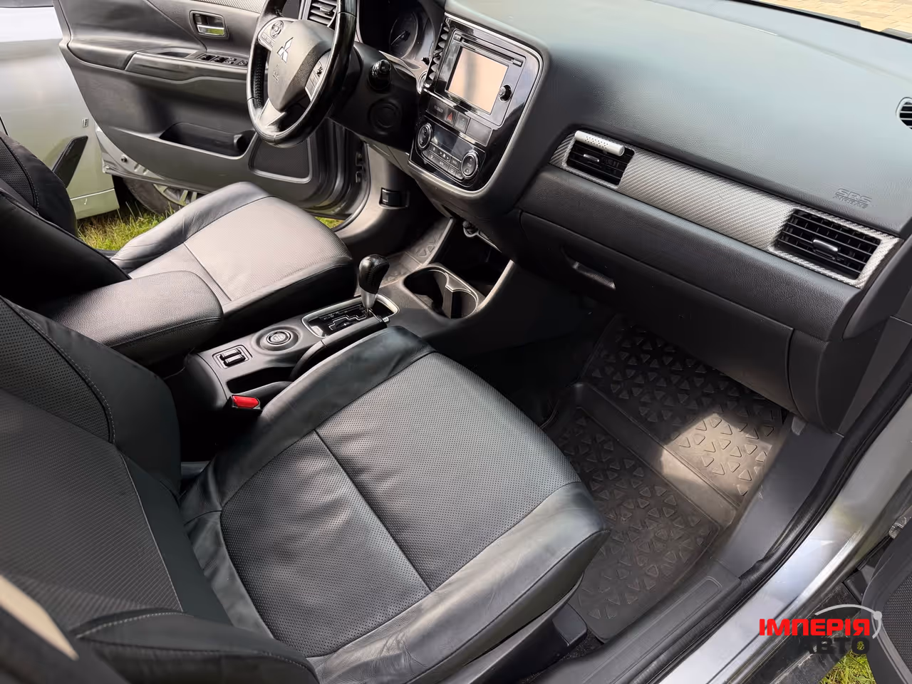 Mitsubishi Outlander - фото 28