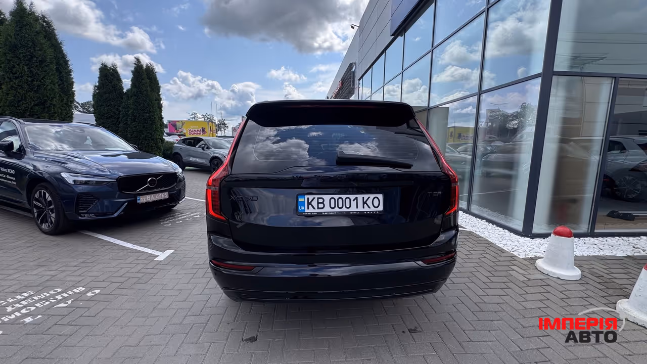 Volvo XC90 - фото 5