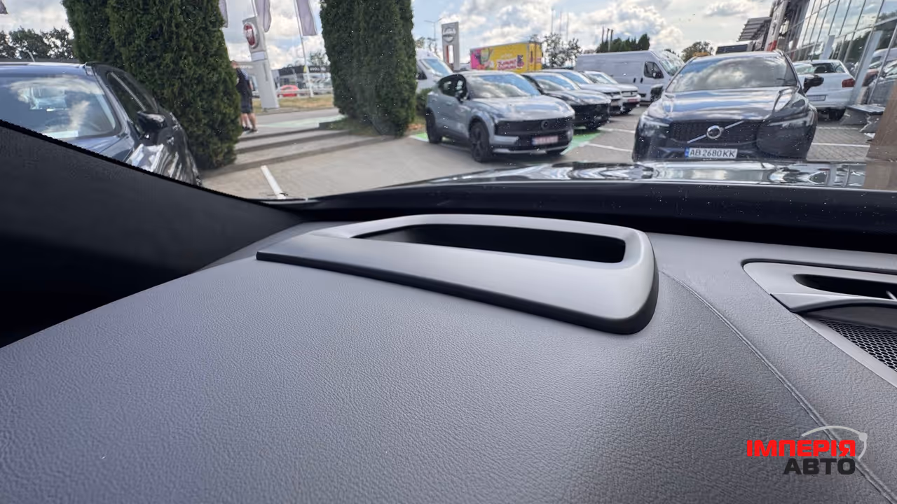 Volvo XC90 - фото 42