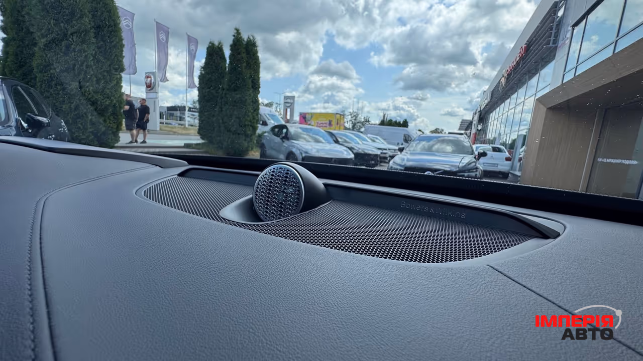 Volvo XC90 - фото 41