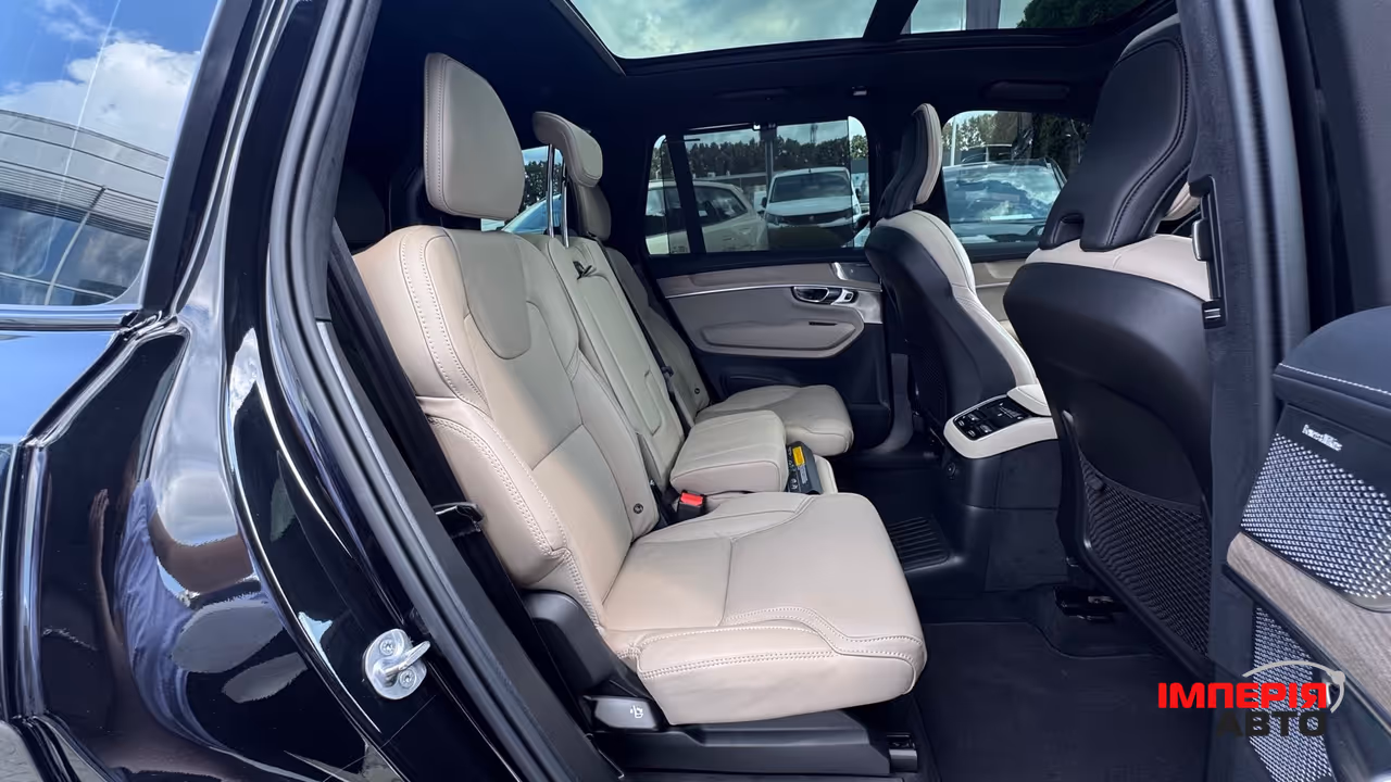 Volvo XC90 - фото 35