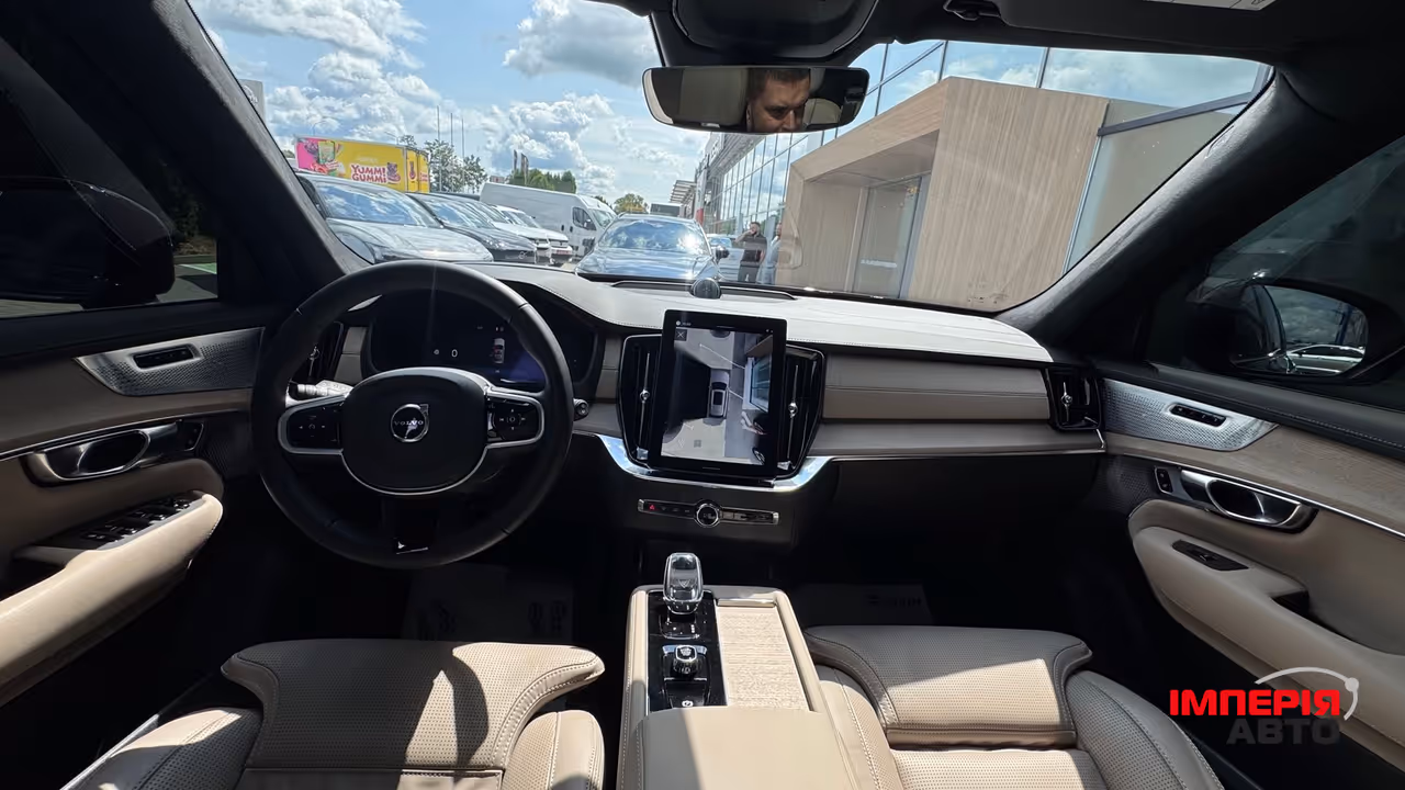 Volvo XC90 - фото 33