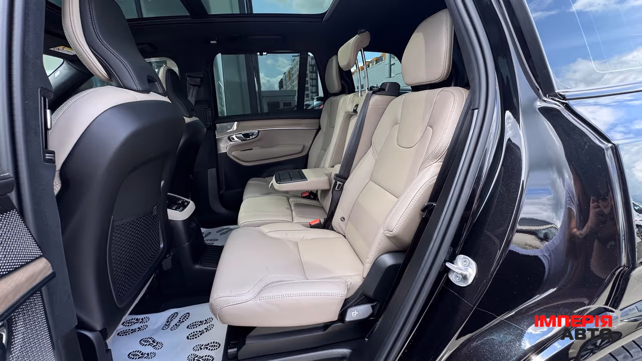 Volvo XC90 - фото 28