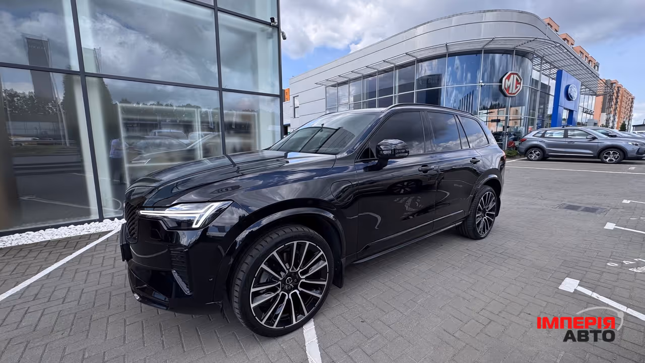 Volvo XC90 - фото 3