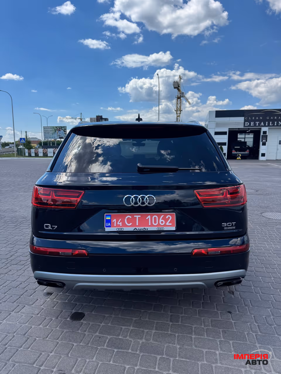 Audi Q7 - фото 15