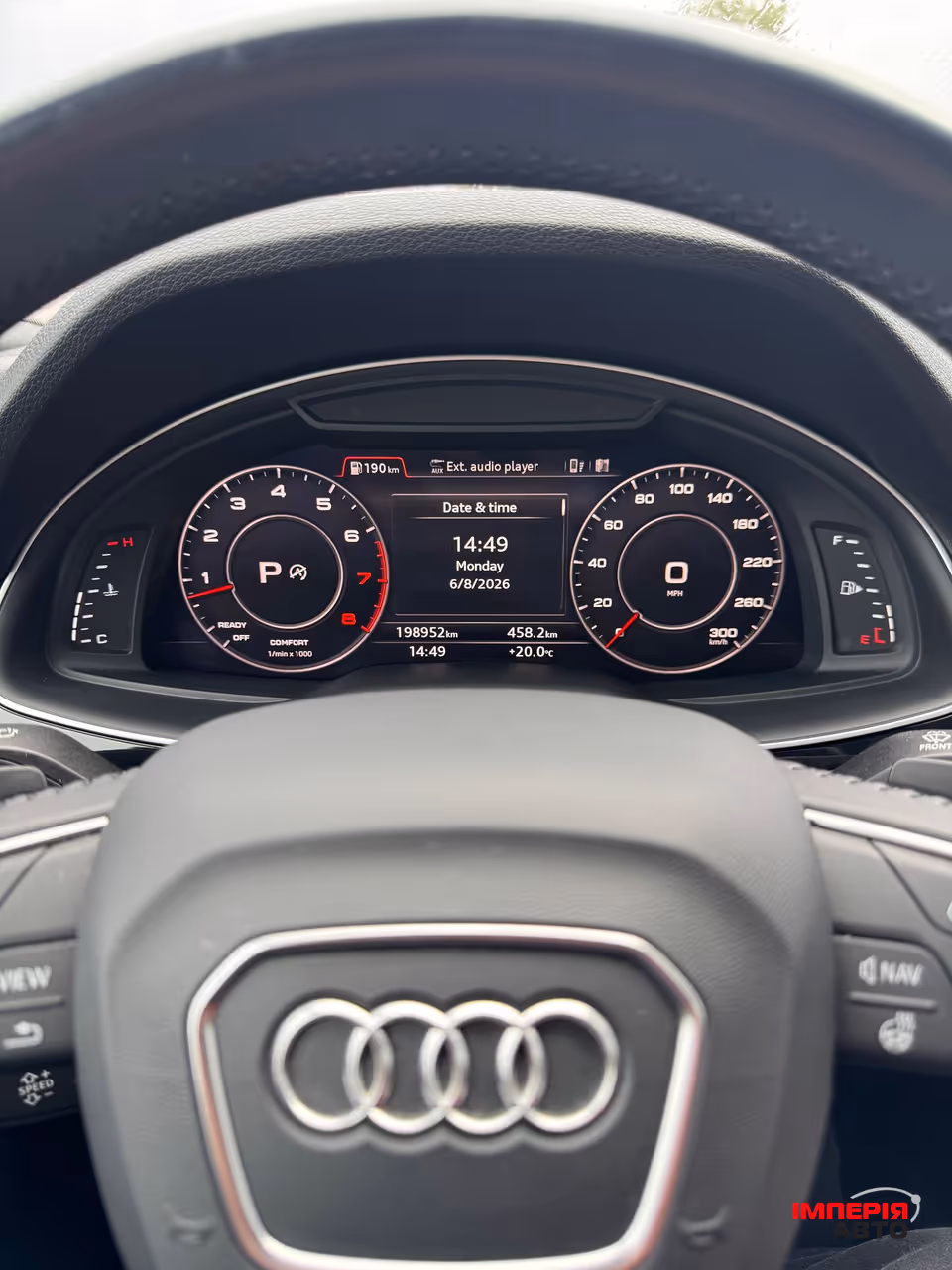 Audi Q7 - фото 10