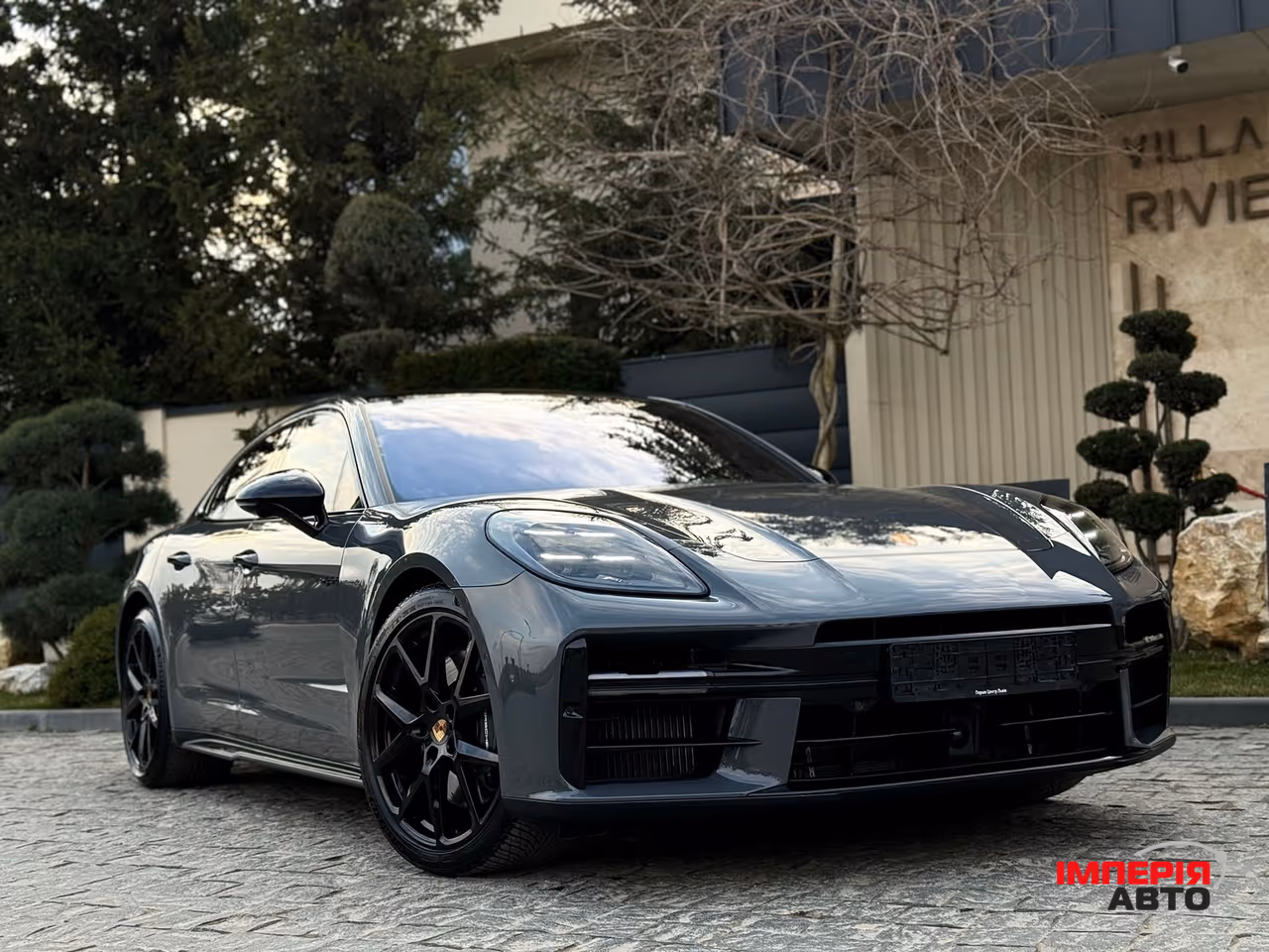 Porsche Panamera - фото 1
