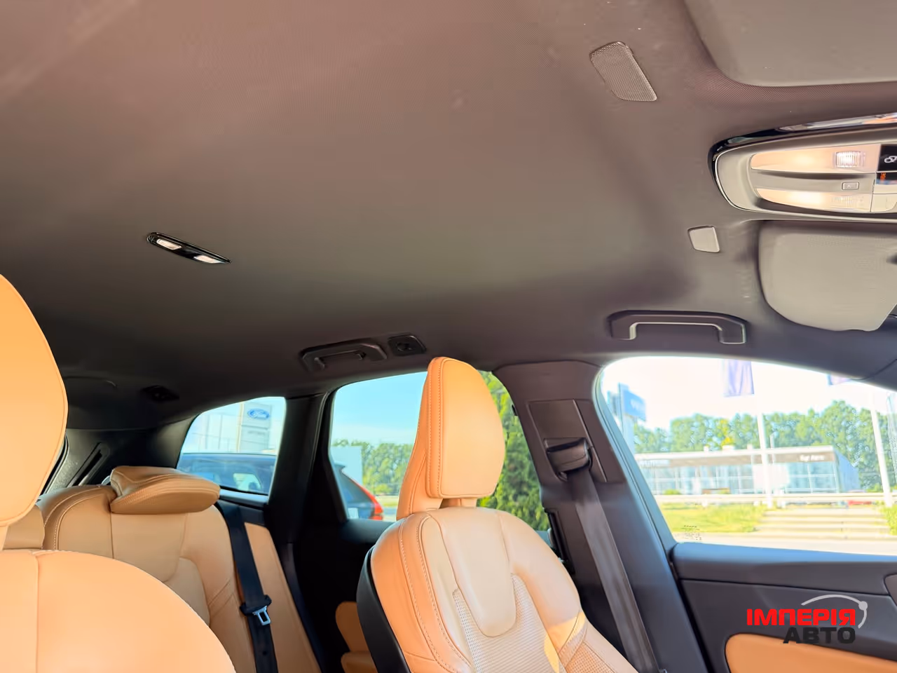 Volvo XC60 - фото 31