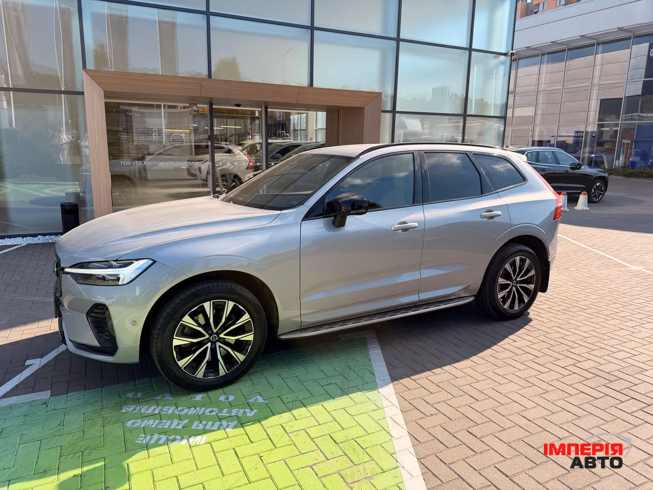 Volvo XC60 - фото 9