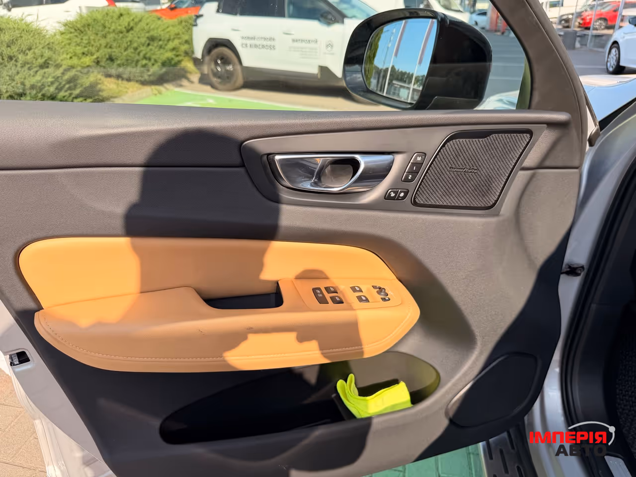 Volvo XC60 - фото 39