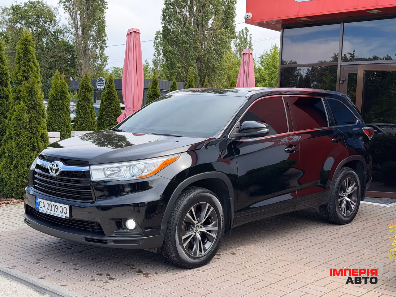 Toyota Highlander - фото 1