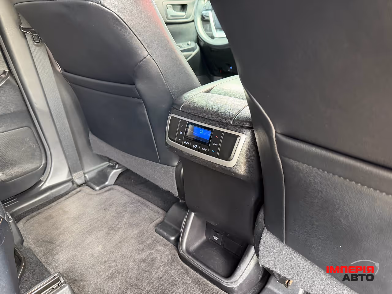 Toyota Highlander - фото 19