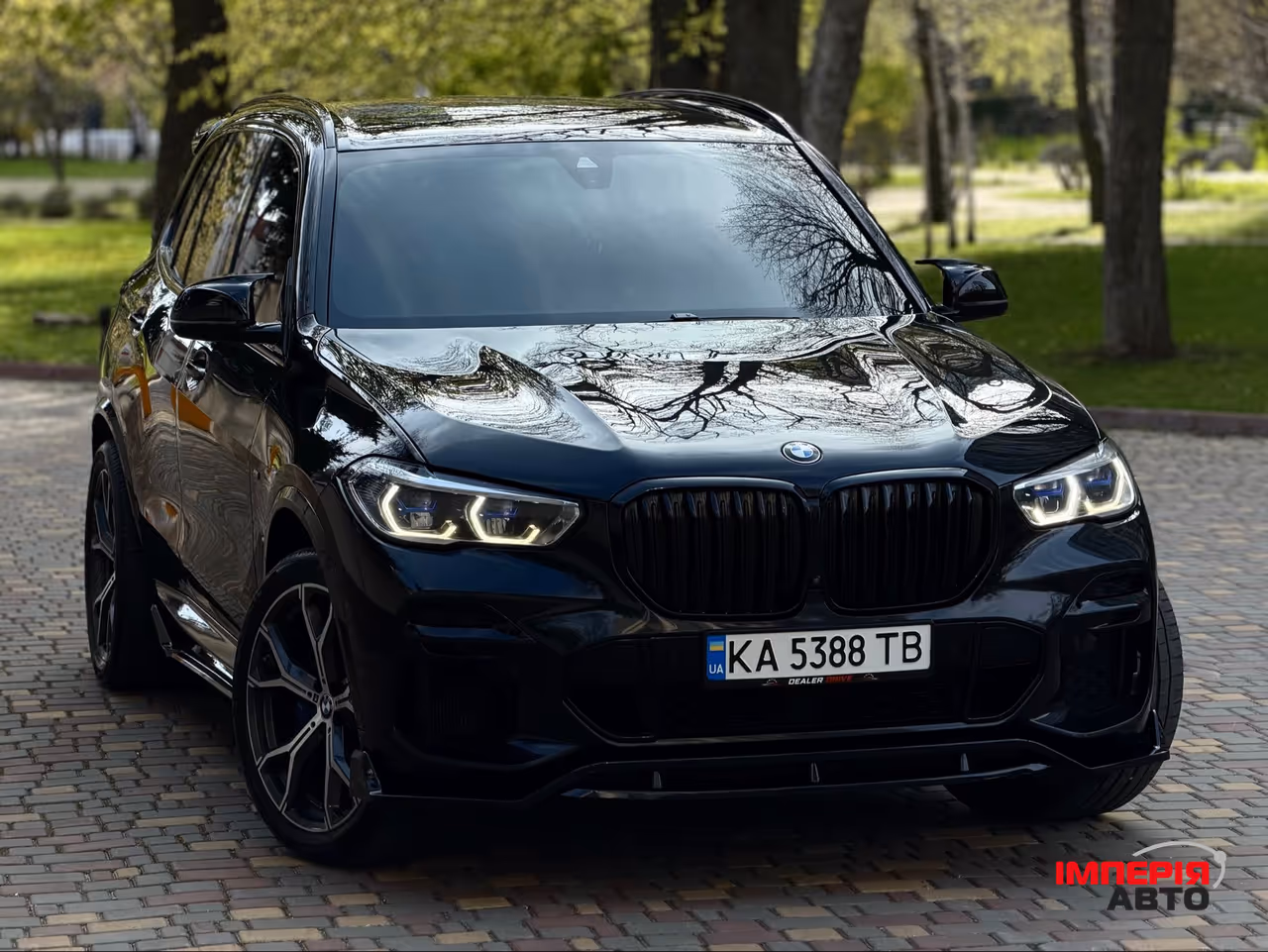 BMW X5 - фото 1