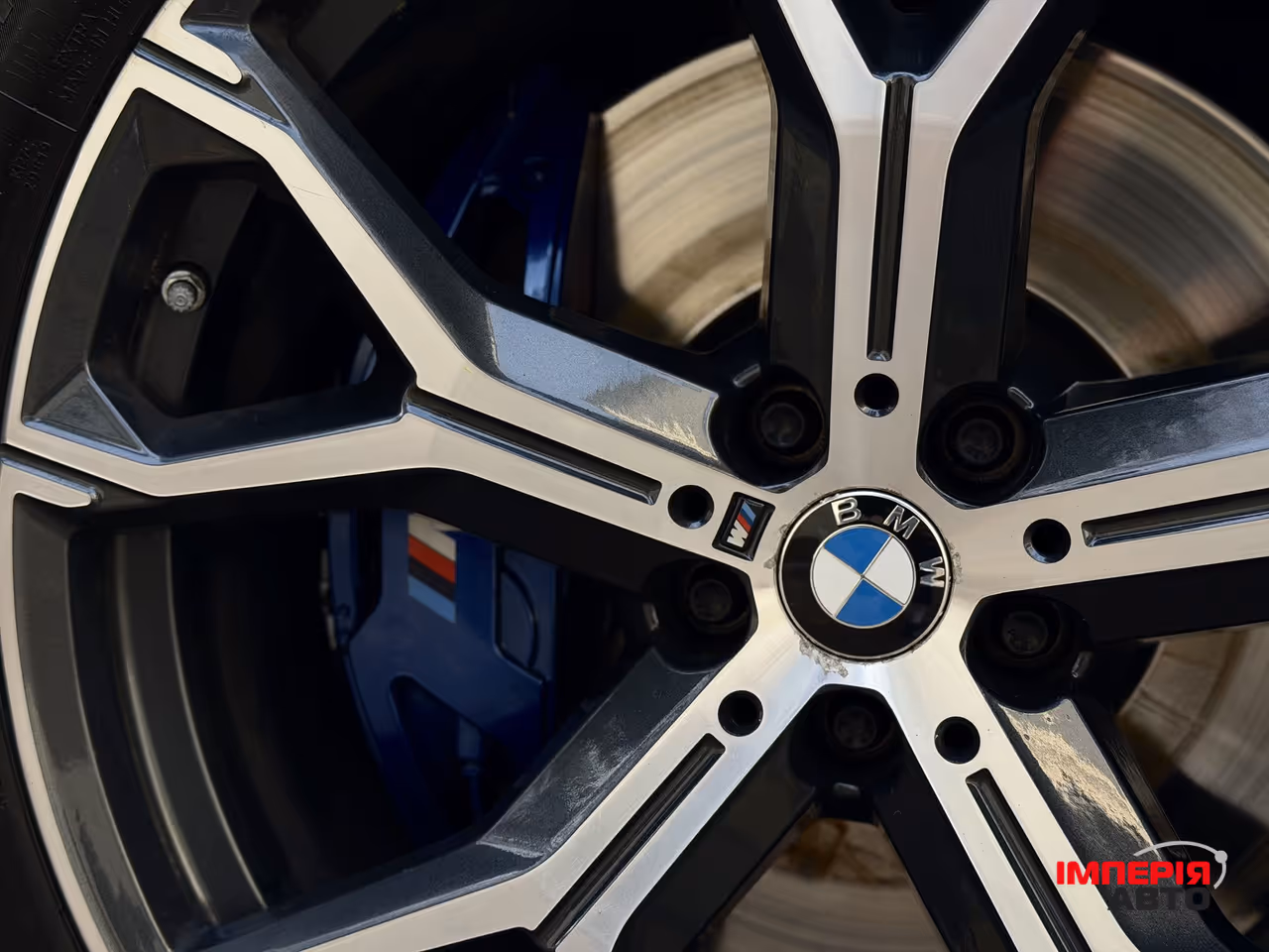 BMW X5 - фото 11