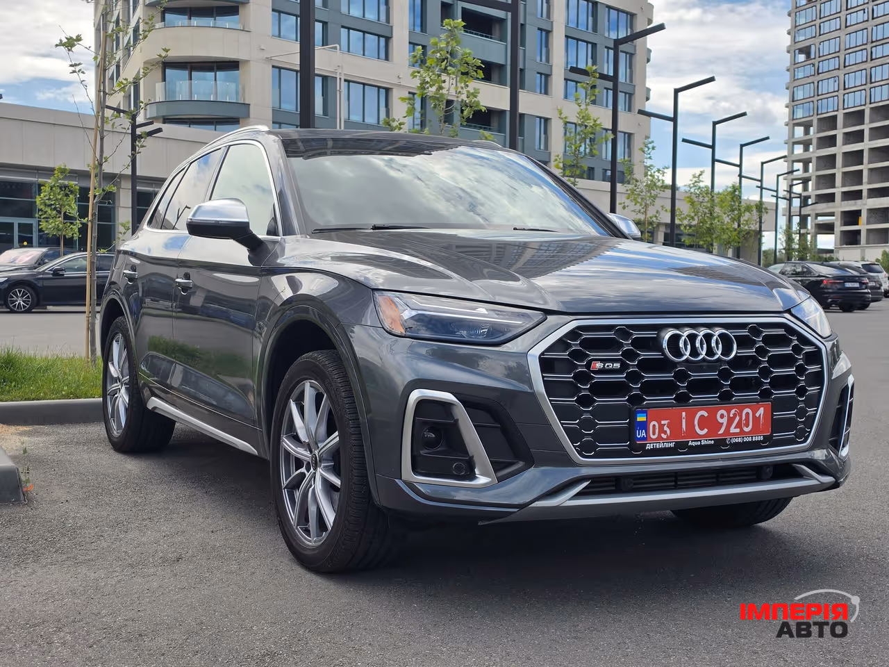 Audi SQ5 - фото 1